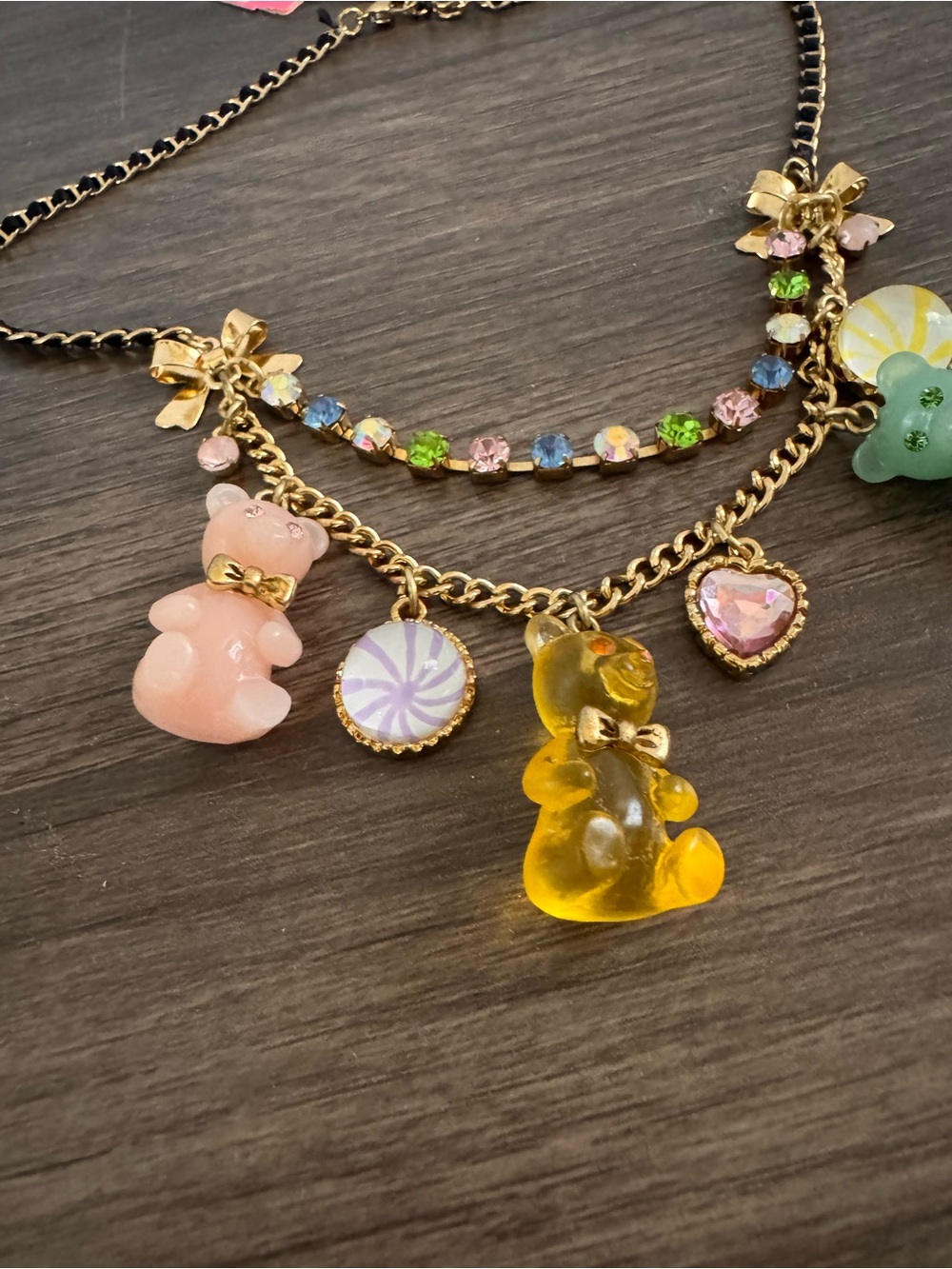 Betsey Johnson Gummy Bear Necklace & Earrings Set NWT Candy Charm Jewelry - Picture 9 of 12